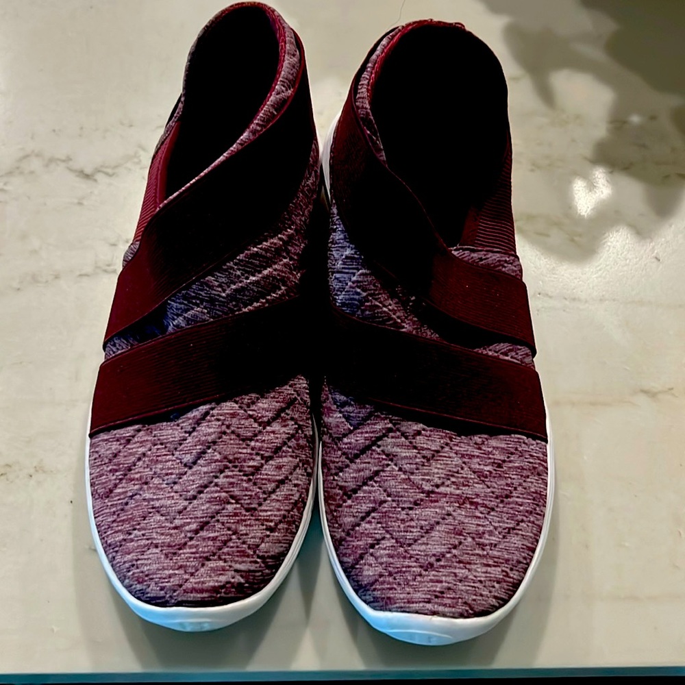 Women’s Underarmour Shoes
